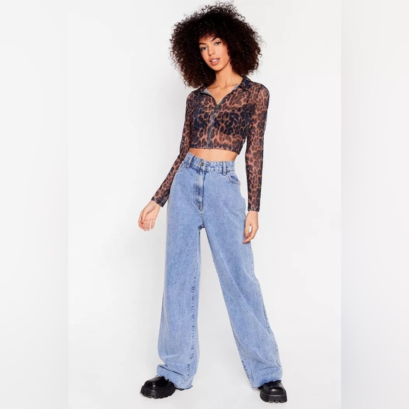 NWT Sheer Animal Cropped Zip Shirt - Picture 4 of 4